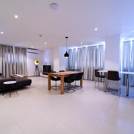 Suncity Hotel Apartment Accra Ngoại thất bức ảnh