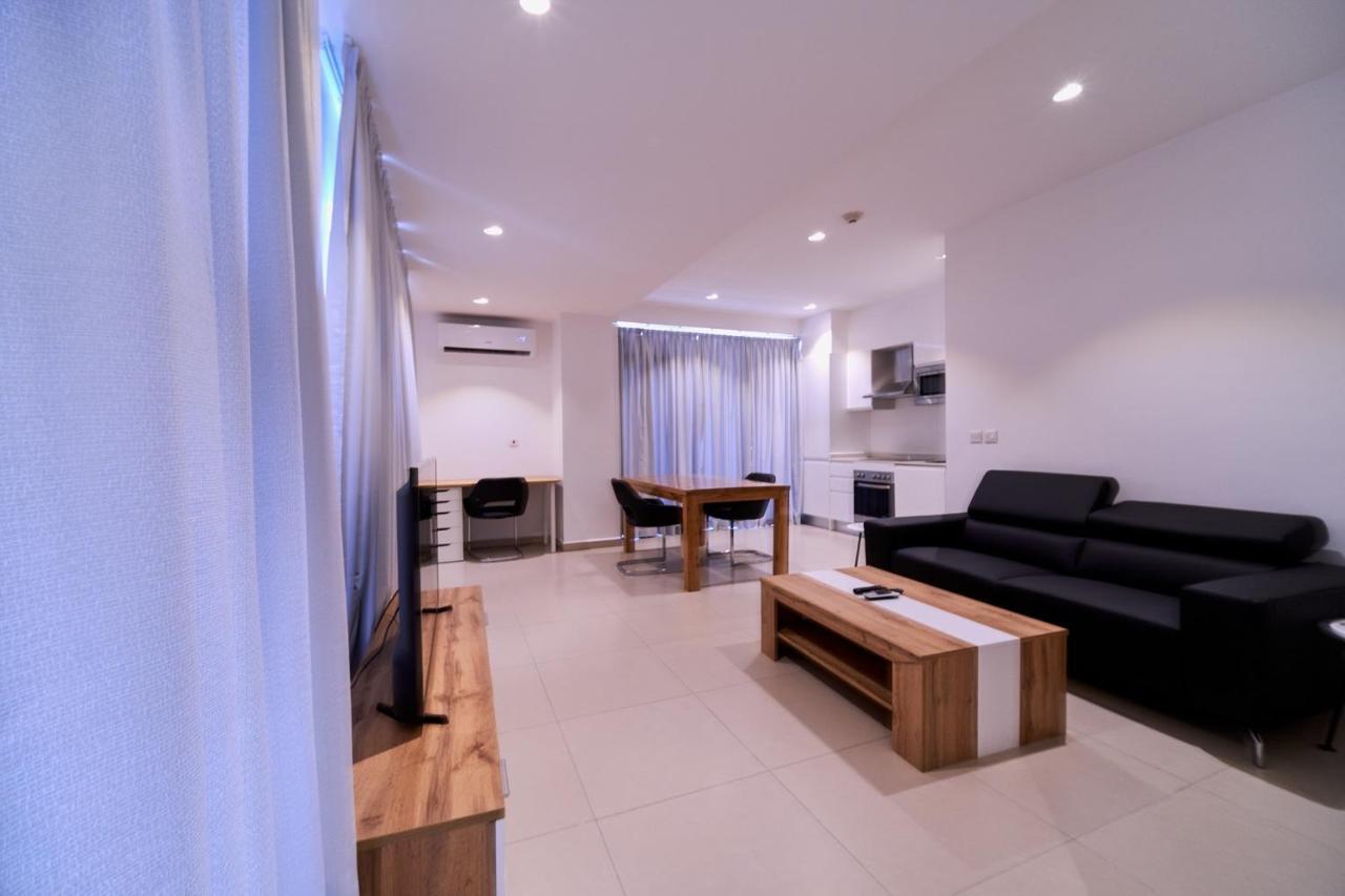 Suncity Hotel Apartment Accra Ngoại thất bức ảnh