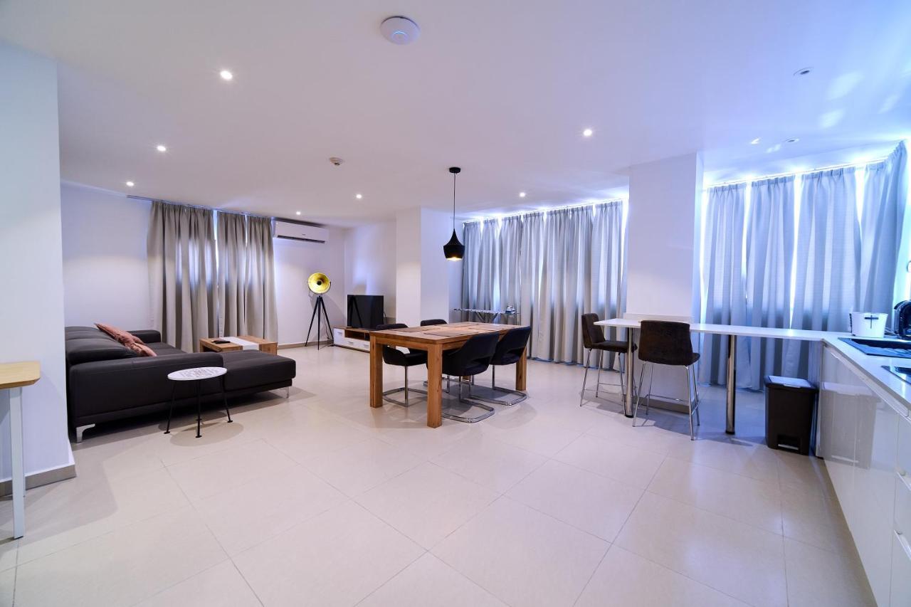 Suncity Hotel Apartment Accra Ngoại thất bức ảnh
