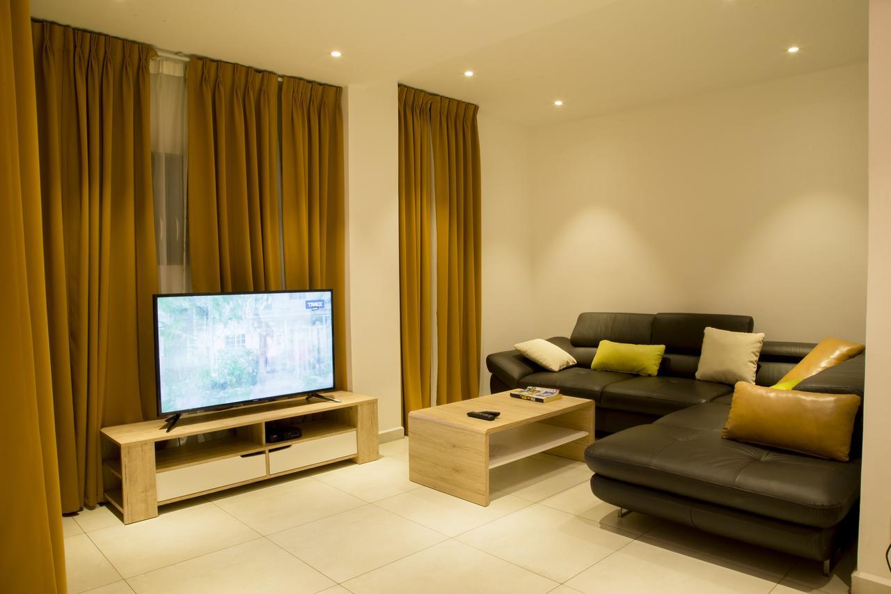 Suncity Hotel Apartment Accra Ngoại thất bức ảnh