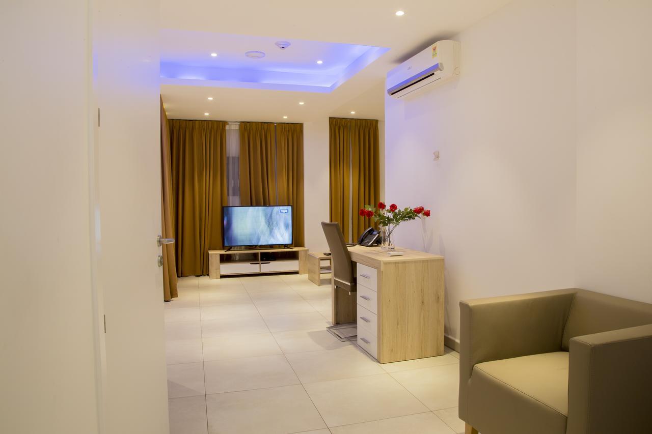 Suncity Hotel Apartment Accra Ngoại thất bức ảnh