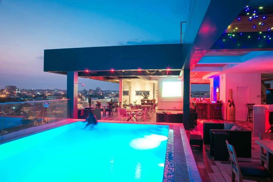 Suncity Hotel Apartment Accra Ngoại thất bức ảnh